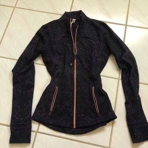 Lululemon define zip up jacket sz2 NEW